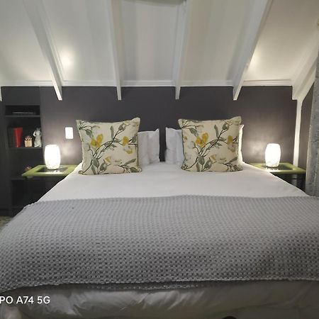 Rozenhof Guest Cottages George Extérieur photo